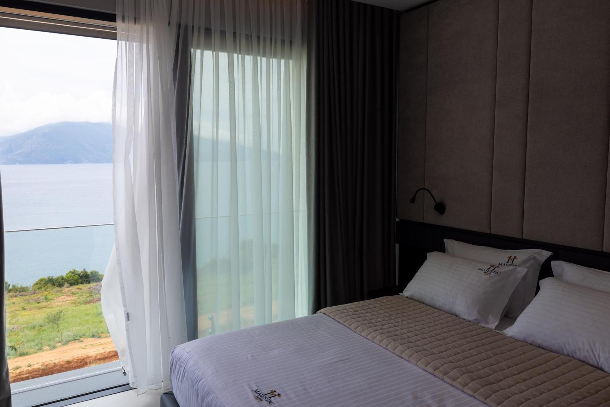 Hotel Majestic Radhimë Eksteriør billede