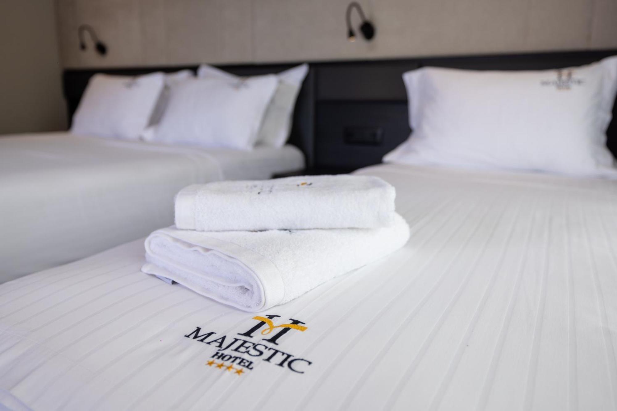 Hotel Majestic Radhimë Eksteriør billede